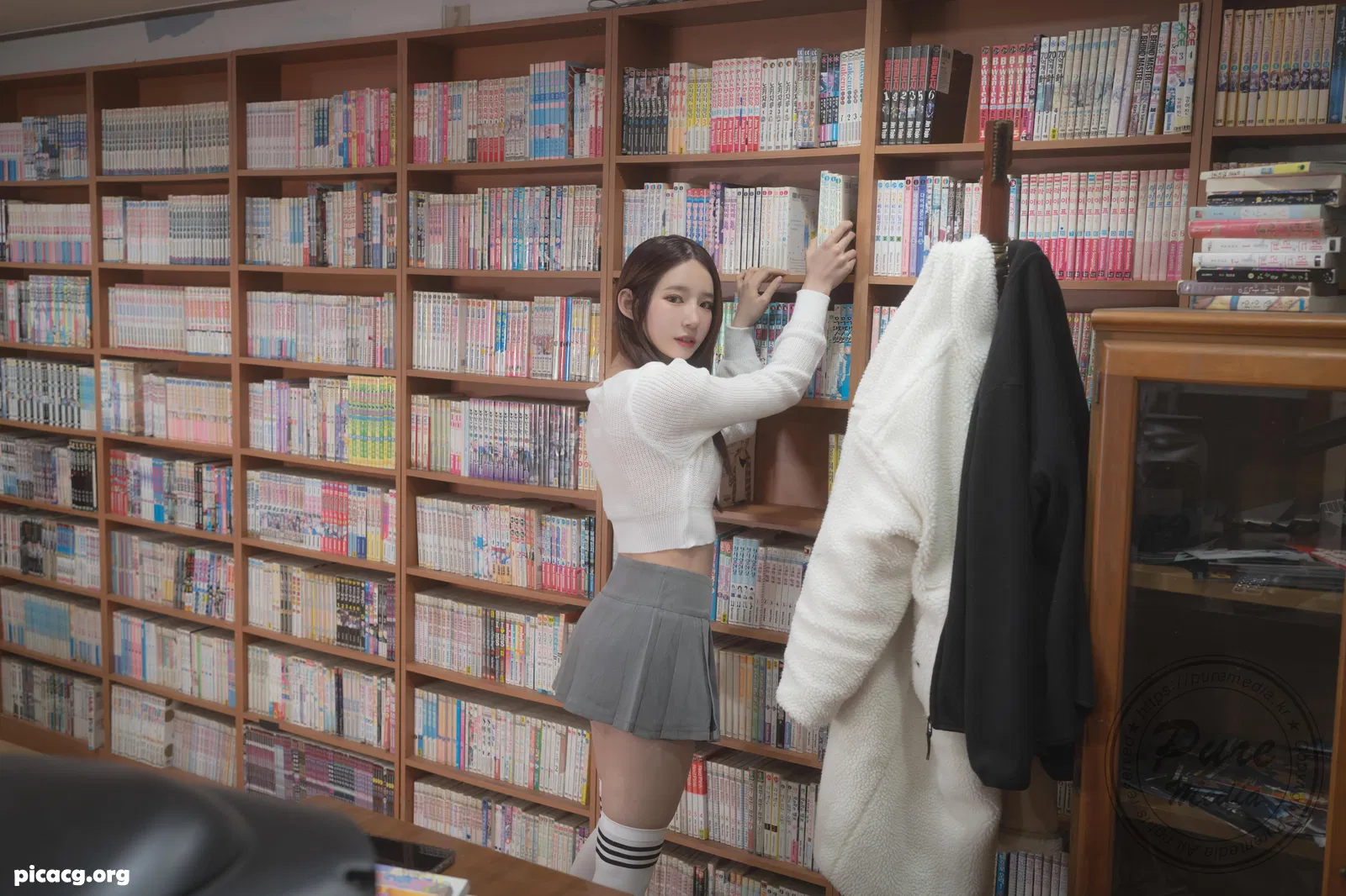 Yeha (예하) NO.022 Pure Media Vol.273 Yeha (예하) Dreaming with library girl [201P 375.21MB] - 在线看可下载原图