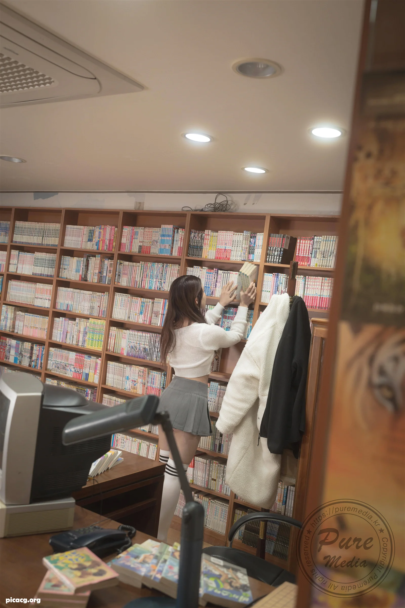 Yeha (예하) NO.022 Pure Media Vol.273 Yeha (예하) Dreaming with library girl [201P 375.21MB] - 在线看可下载原图