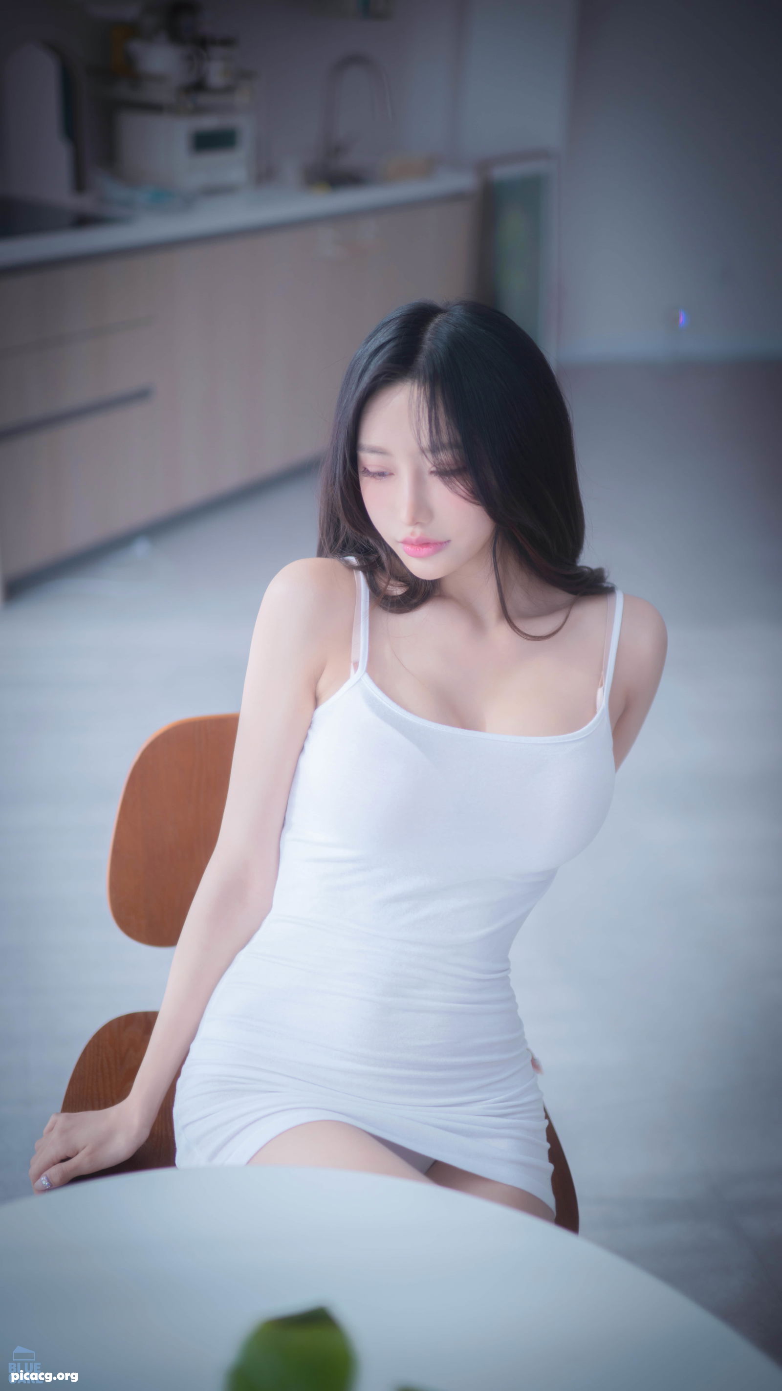 YeonYu (연유) NO.005 BLUECAKE YeonYu (연유) Real Boob (RED.Ver + Video) [190P 1V 2.44GB] - 在线看可下载原图