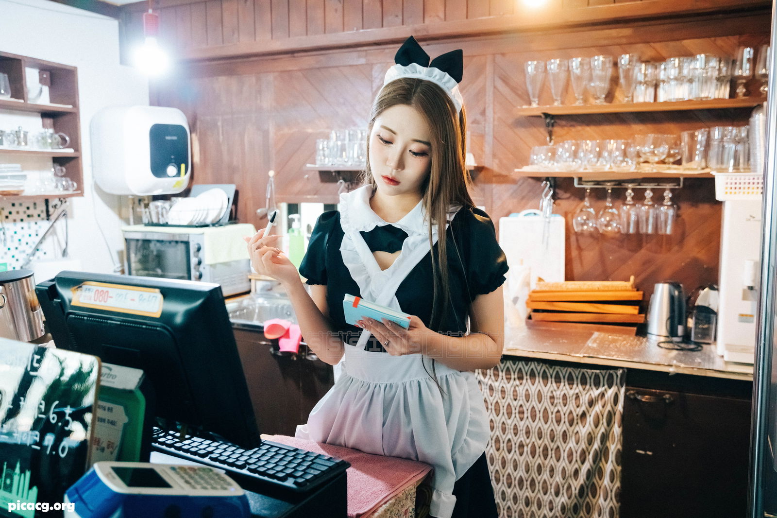 Bomi(보미) NO.076 LOOZY Maid cafe [174P 3.25GB] - 在线看可下载原图