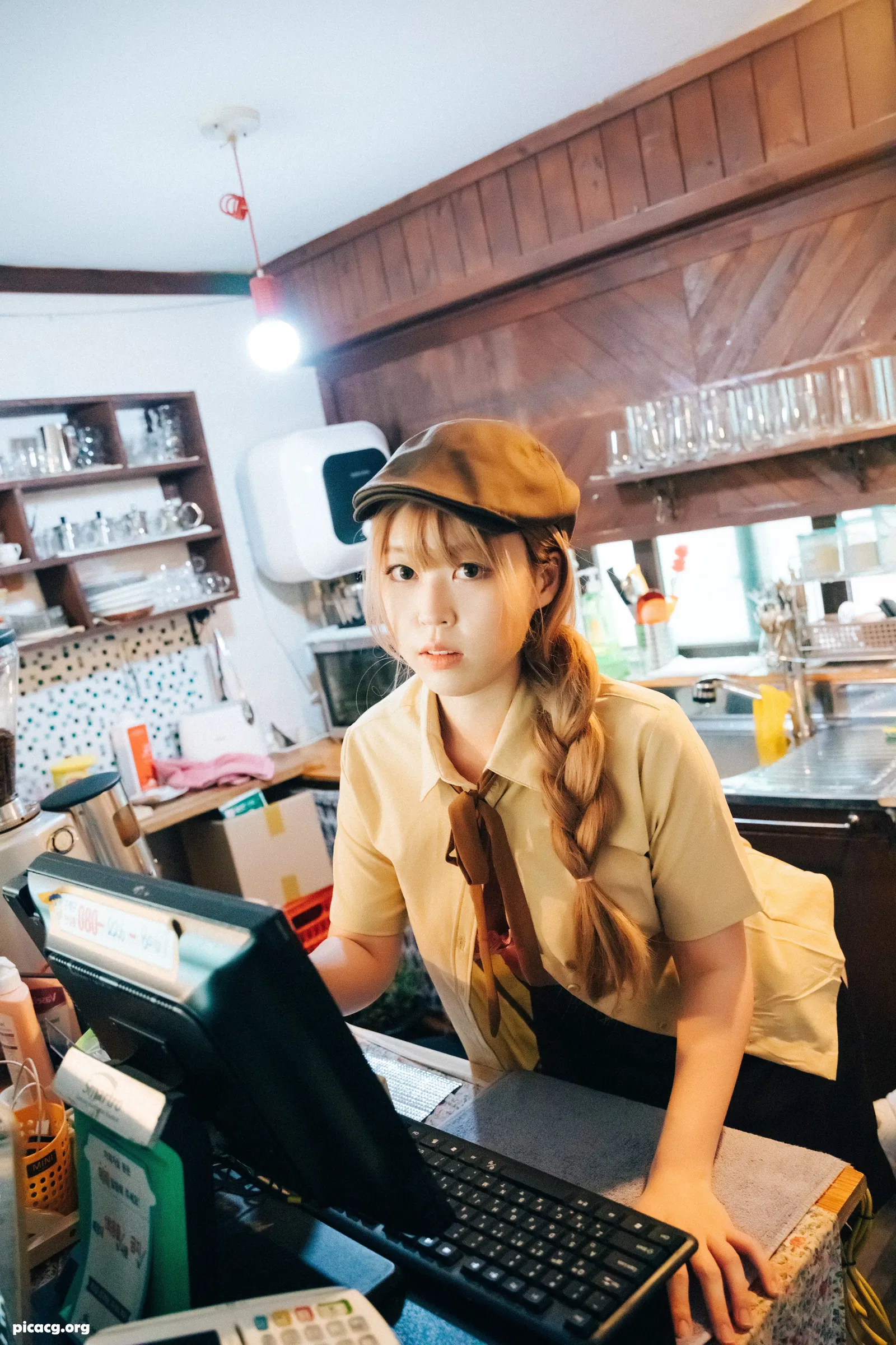 Mozzi(もち) NO.018 Loozy Cafe Mozzi (+S.Ver) [129P 5V 1.24GB] - 在线看可下载原图