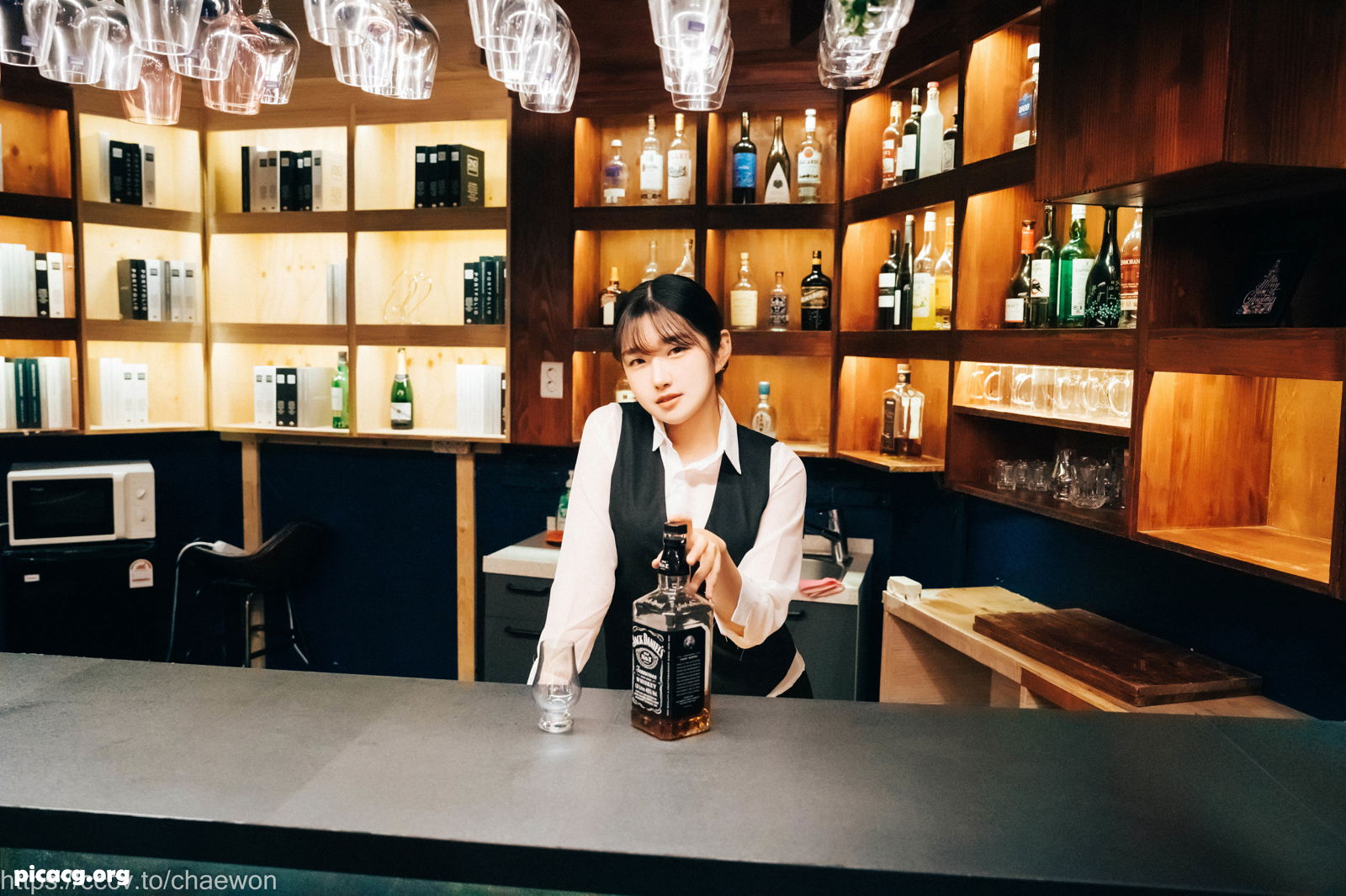 SonSon(손손) NO.053 Loozy S Bar [107P 4V 2.66GB] - 在线看可下载原图