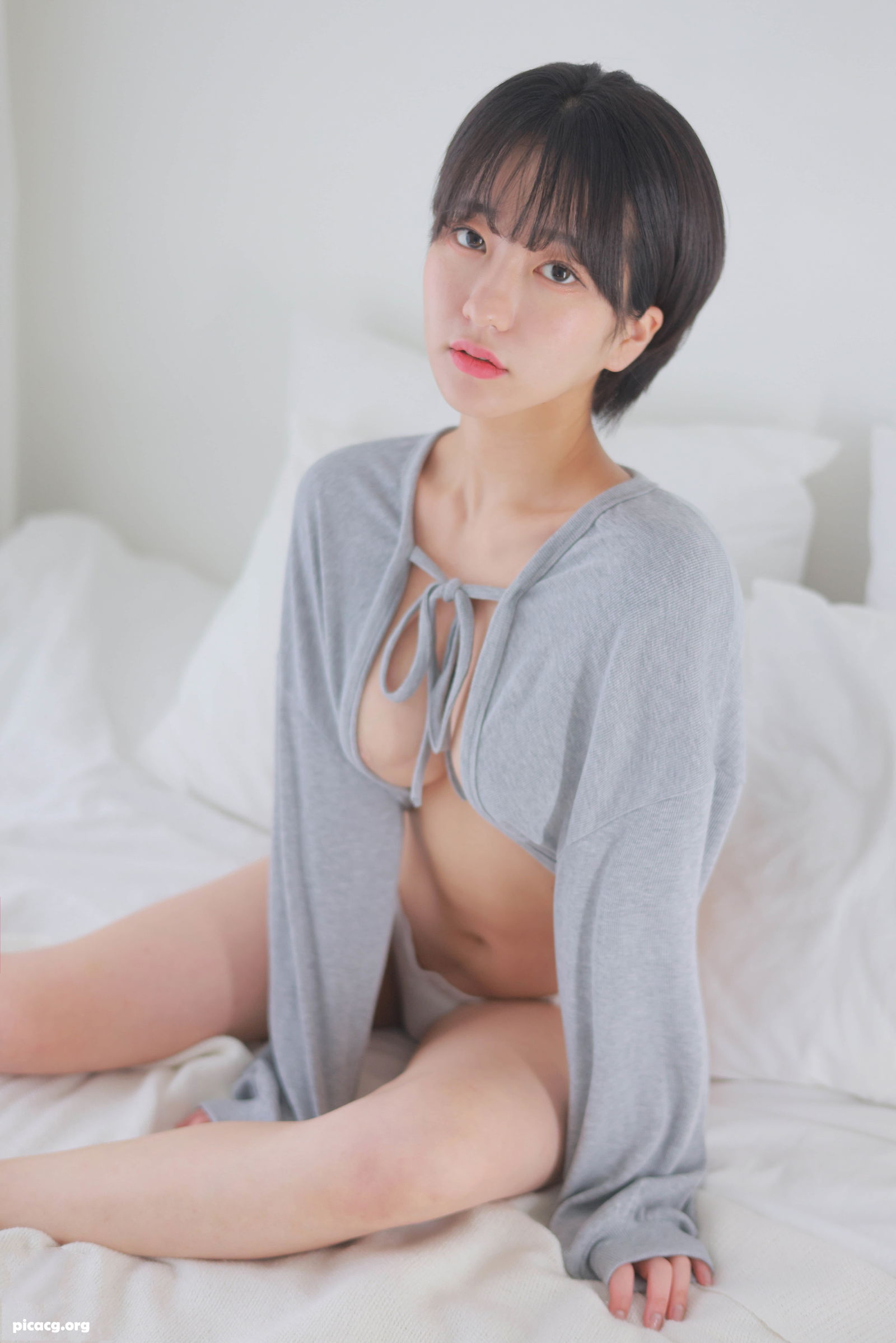 Sehee(세희) NO.008 Gray Cardigan Short Cut [55P 2V 1.54GB] - 在线看可下载原图