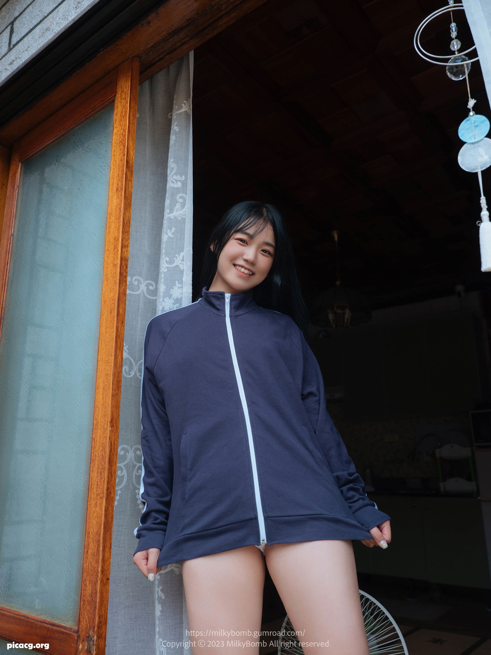 Yui NO.004 MilkyBomb Yui Vol.002 part 02 Tracksuit (유이 체육복) [98P 1V 1.64GB] - 在线看可下载原图