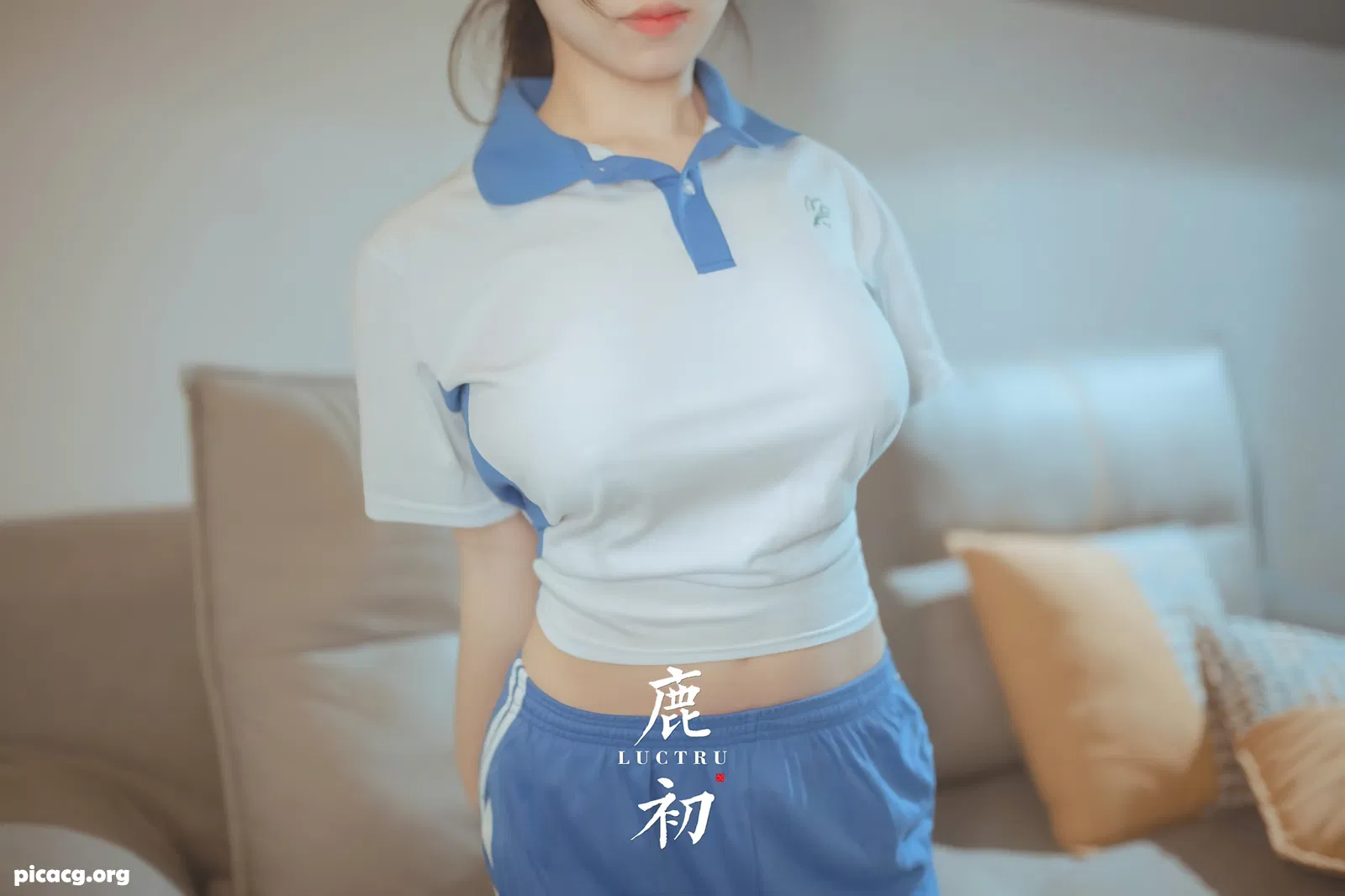 鹿初少女 NO.011 巨乳制服学妹 [46P 789.57MB] - 在线看可下载原图