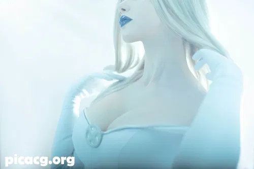 Sayathefox NO.026 Saya The Fox Emma Frost 15P99M [15P 99.23MB] - 在线看可下载原图